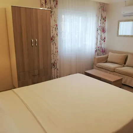 Ide * Μαρμαρίς