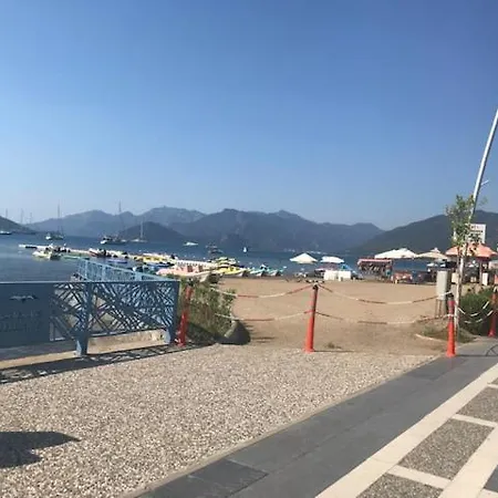 Ide Πανσιόν *